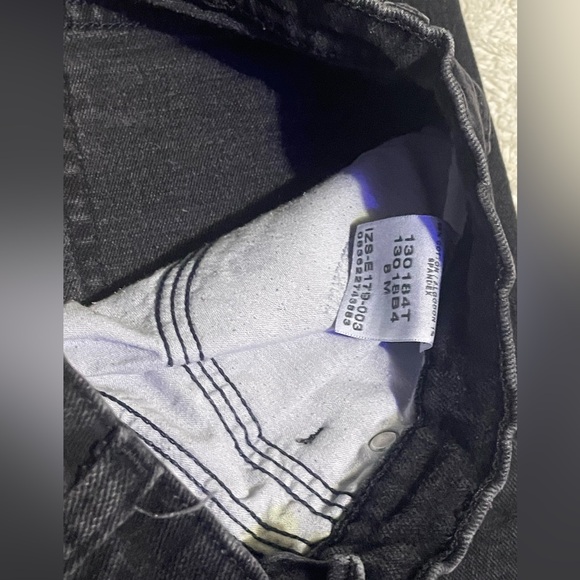 Woman’s Lee Riders - Picture 4 of 5